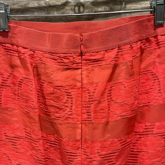 Ann Taylor lined Pencil Skirt in a texture fabric just gorgeous. - Picture 5 of 9